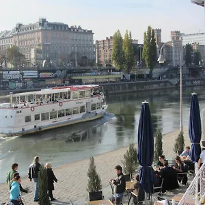 Wohnen Im Herzen Von At The Waterfront Appartement Vienne
